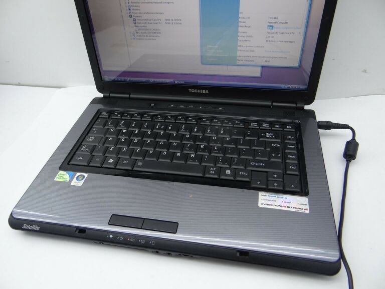 LAPTOP TOSHIBA SATELLITE L300-2C7 2GB/320GB