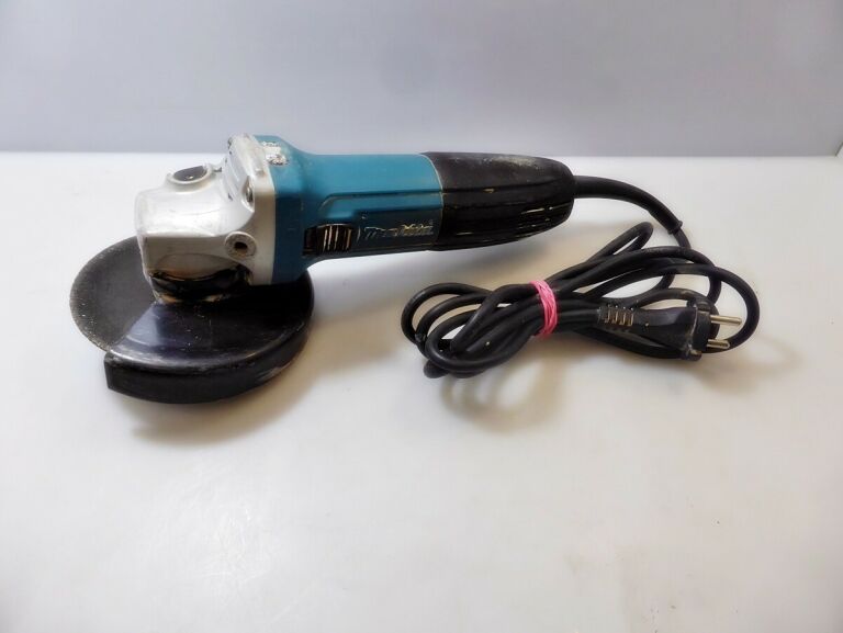 szlifierka-katowa-makita-ga5030r-stan-uzywany