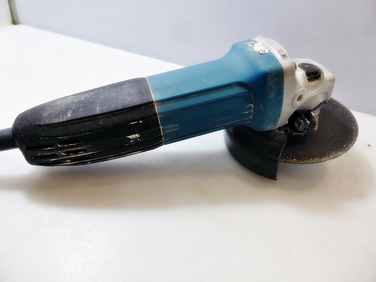 szlifierka-katowa-makita-ga5030r-marka-makita