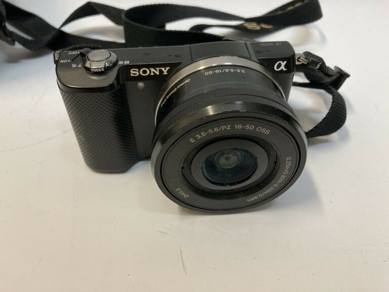 APARAT SONY ALPHA A5 ILC5000