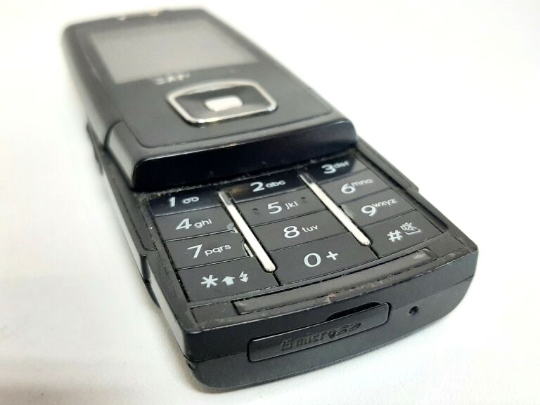 SAMSUNG E900