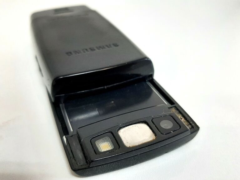 SAMSUNG E900
