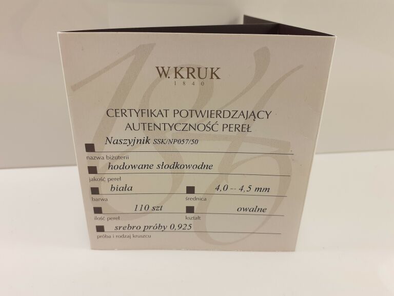 SREBRNY NASZYJNIK Z PERŁAMI KRUK 925 110 PEREŁ