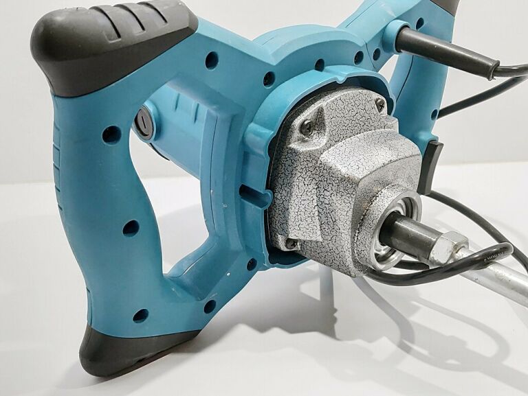 mieszadlo-elektryczne-do-zapraw-magnum-zasilanie-sieciowe