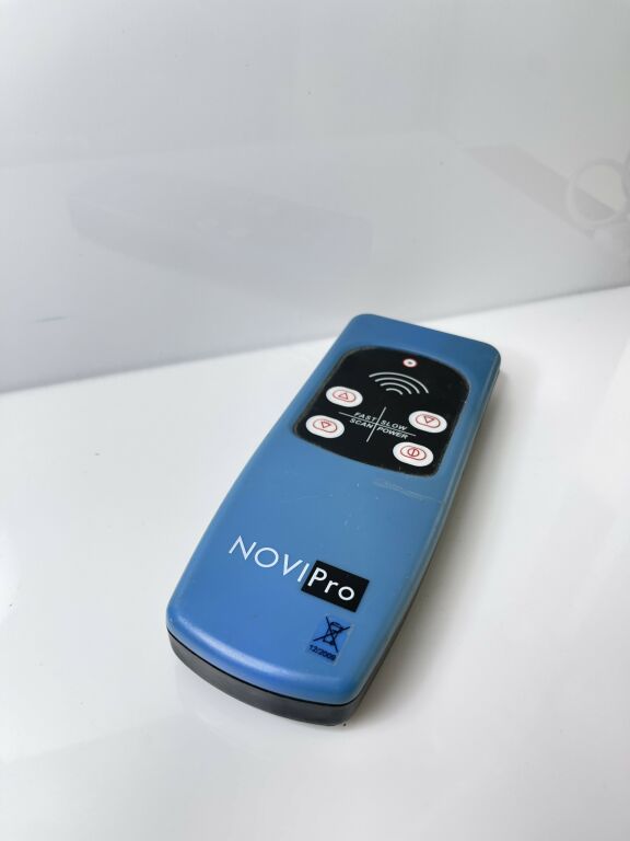 LASER NOVI PRO R200 WALIZKA