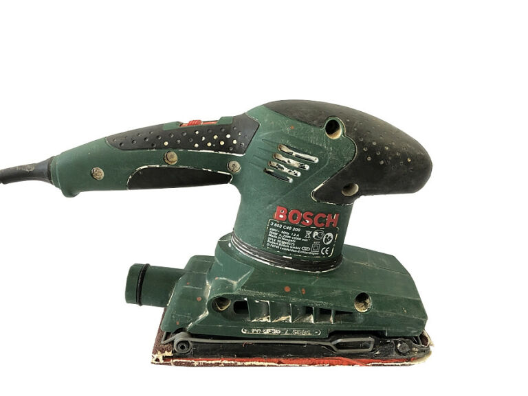 SZLIFIERKA OSCYLACYJNA BOSCH PSS 250 AE