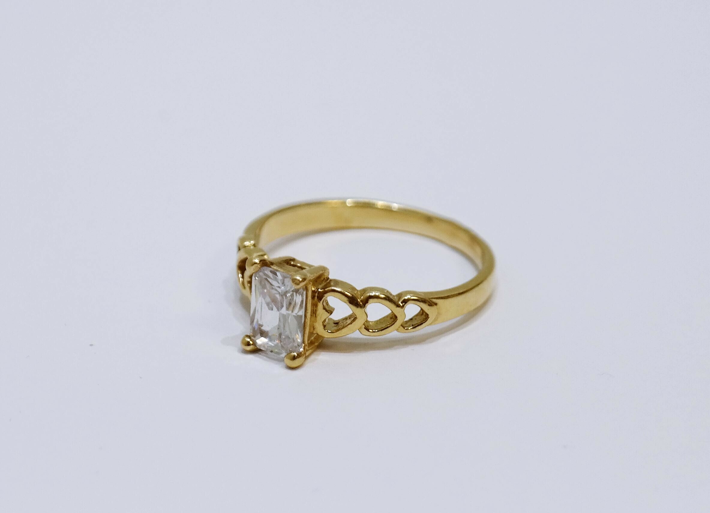 zloty-pierscionek-z-cyrkonia-r19-585-14k-rodzaj-2205-16