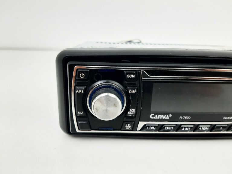 RADIO SAMOCHODOWE CANVA N 7600