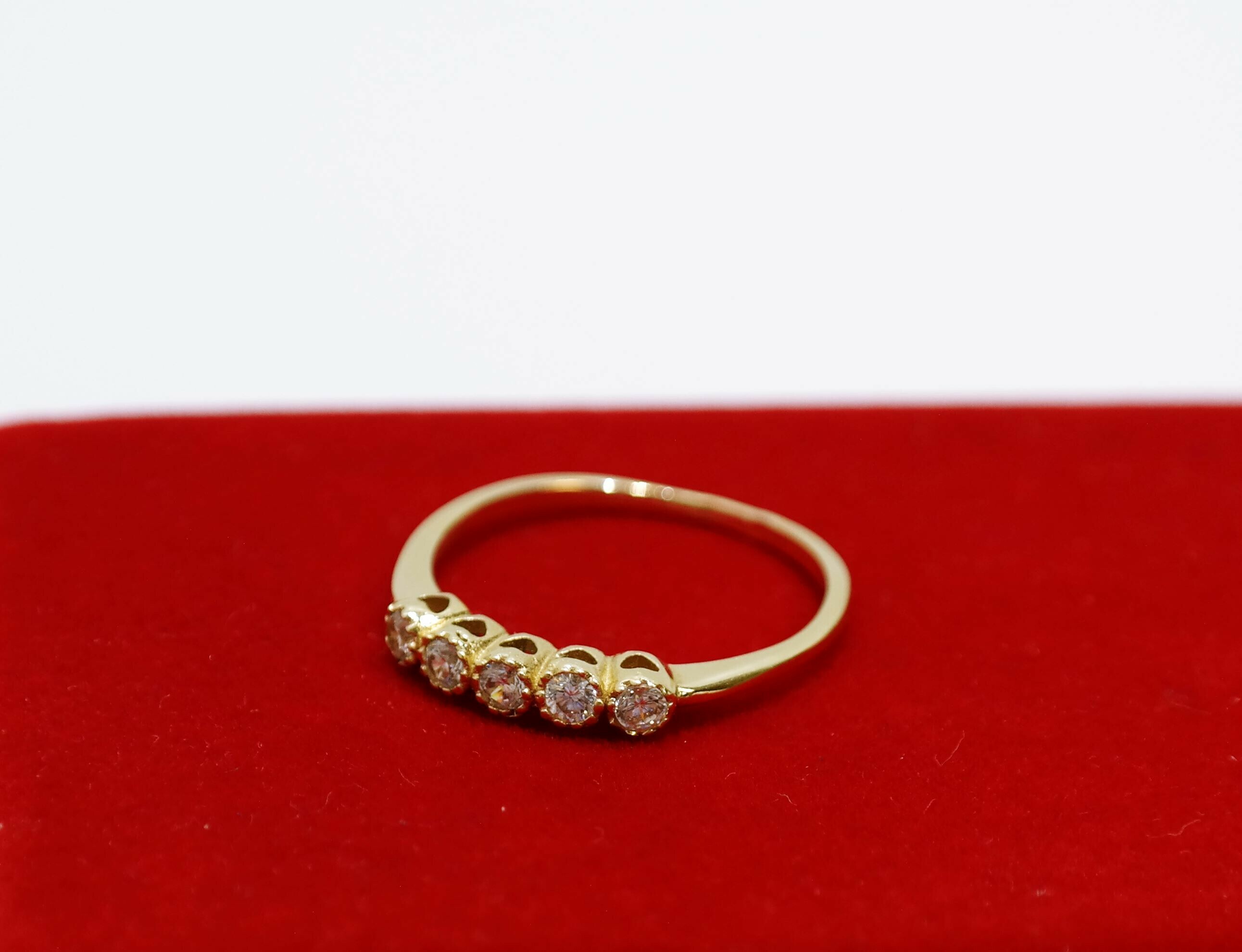 zloty-pierscionek-z-cyrkoniami-pr-585-14k-roz16-cechy-207358-231606