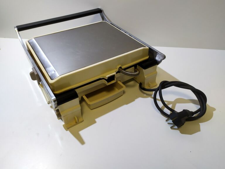 GRILL KONTAKTOWY DELIMANO PERLA