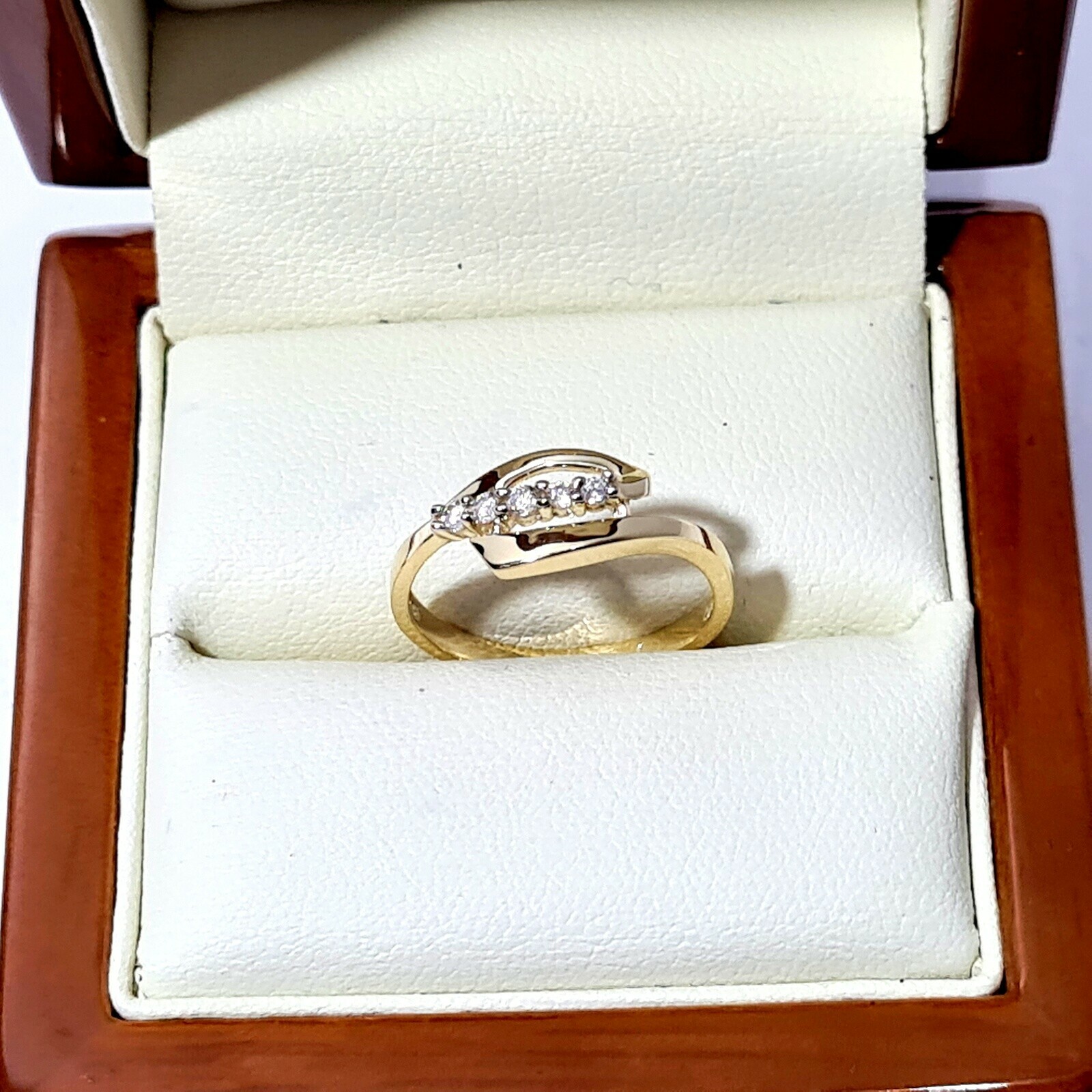 sliczny-zloty-pierscionek-briju-333-149g-r12-kolbe-1a-pila