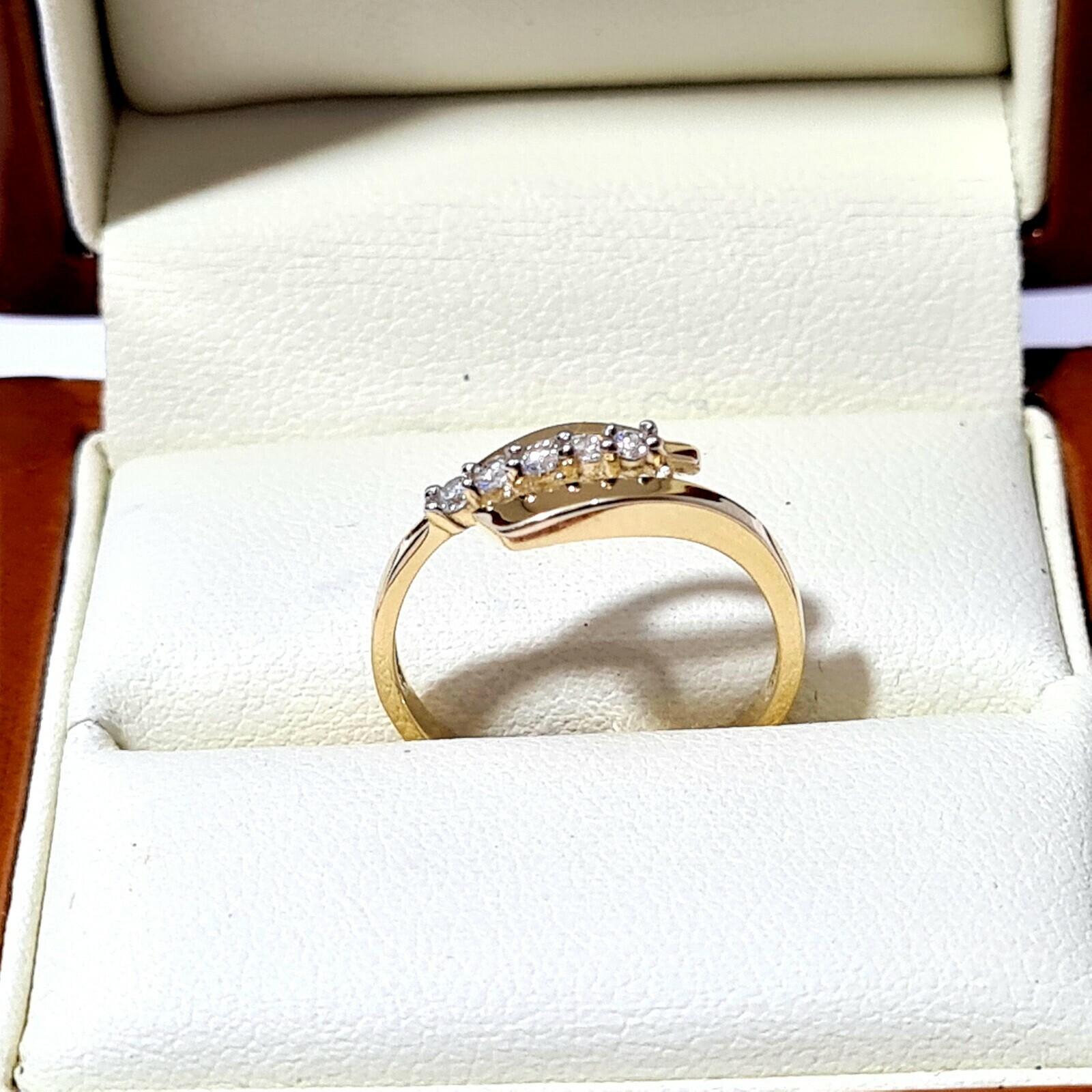 sliczny-zloty-pierscionek-briju-333-149g-r12-stan-nowy