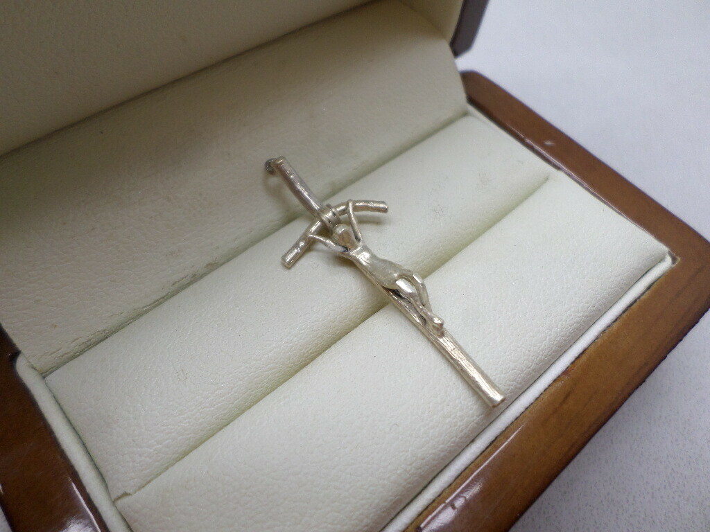 srebro-zawieszka-krzyzyk-147925-ean-gtin-5905868206999