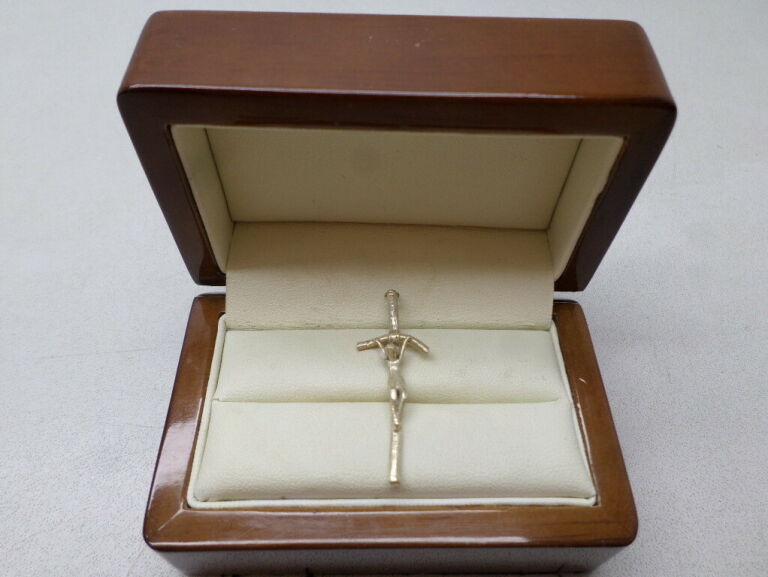 srebro-zawieszka-krzyzyk-147925-plocka-12-sierpc