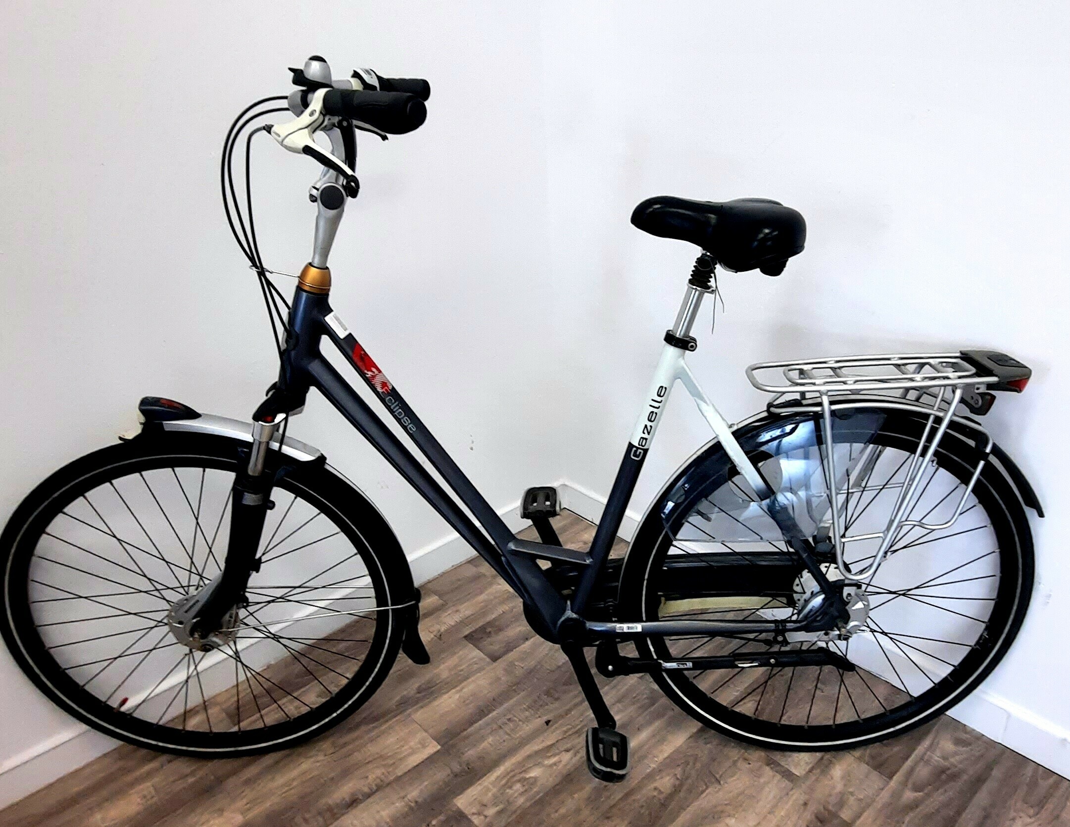 rower-gazelle-eclipse-limited-edition-28-malborska-1-lok-6a-warszawa