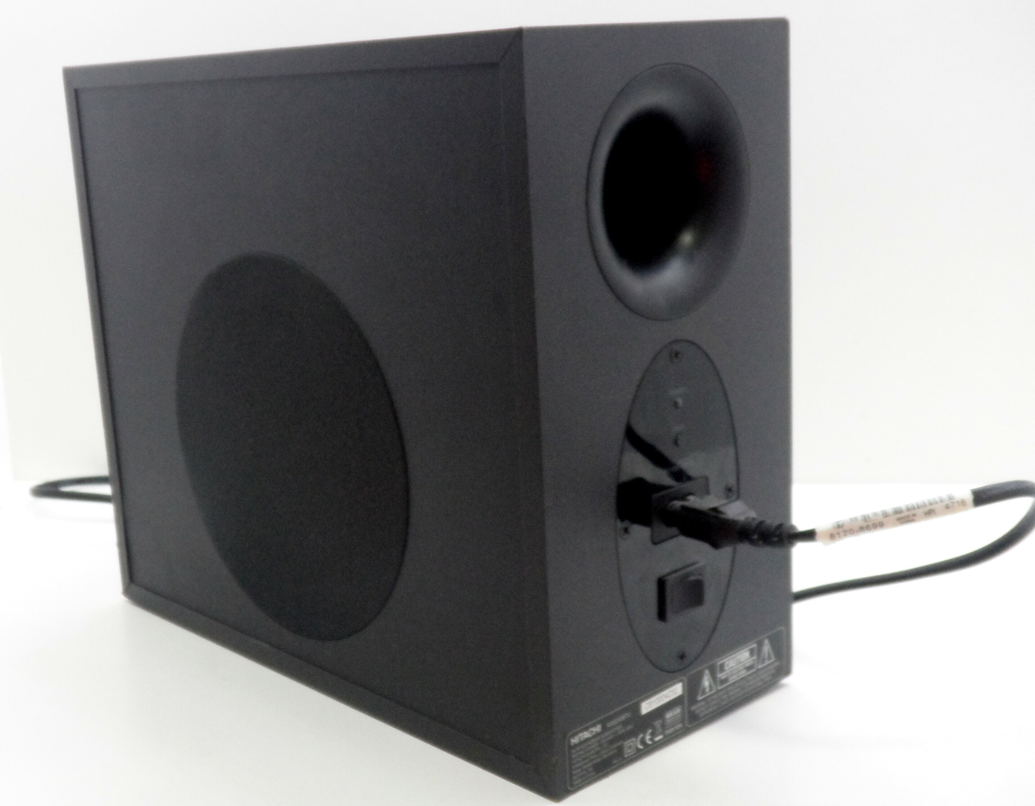 soundbar-hitachi-axs240btu-glosnik-sobufer-liczba-kolumn-w-zestawie-1