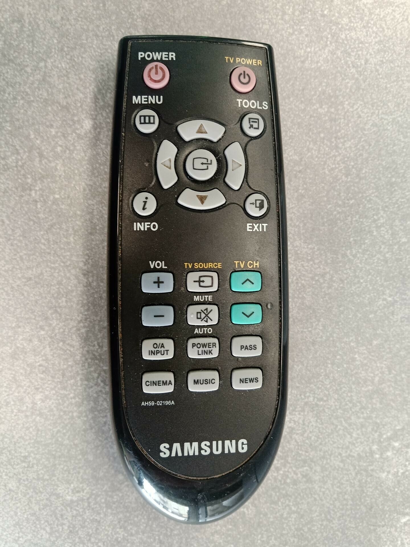 soundbar-samsung-subwoofer-ht-ws1-z-pilotem-opis-ean-4016138736915