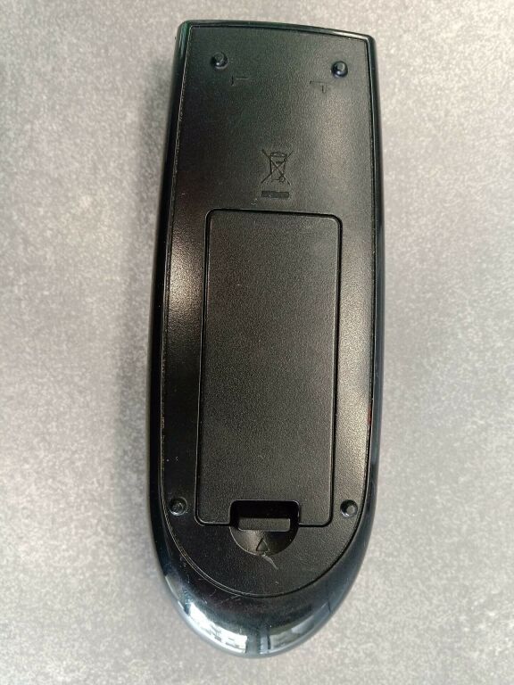 soundbar-samsung-subwoofer-ht-ws1-z-pilotem-opis-marka-samsung