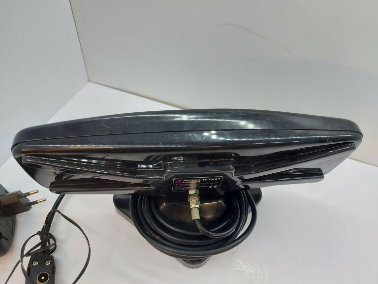 ANTENA DVB T LAMBDA A2012