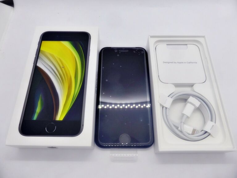 TELEFON APPLE IPHONE SE 64GB CZARNY