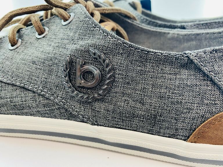 oryginalne-trampki-bugatti-rozm43-wzor-dominujacy-logo