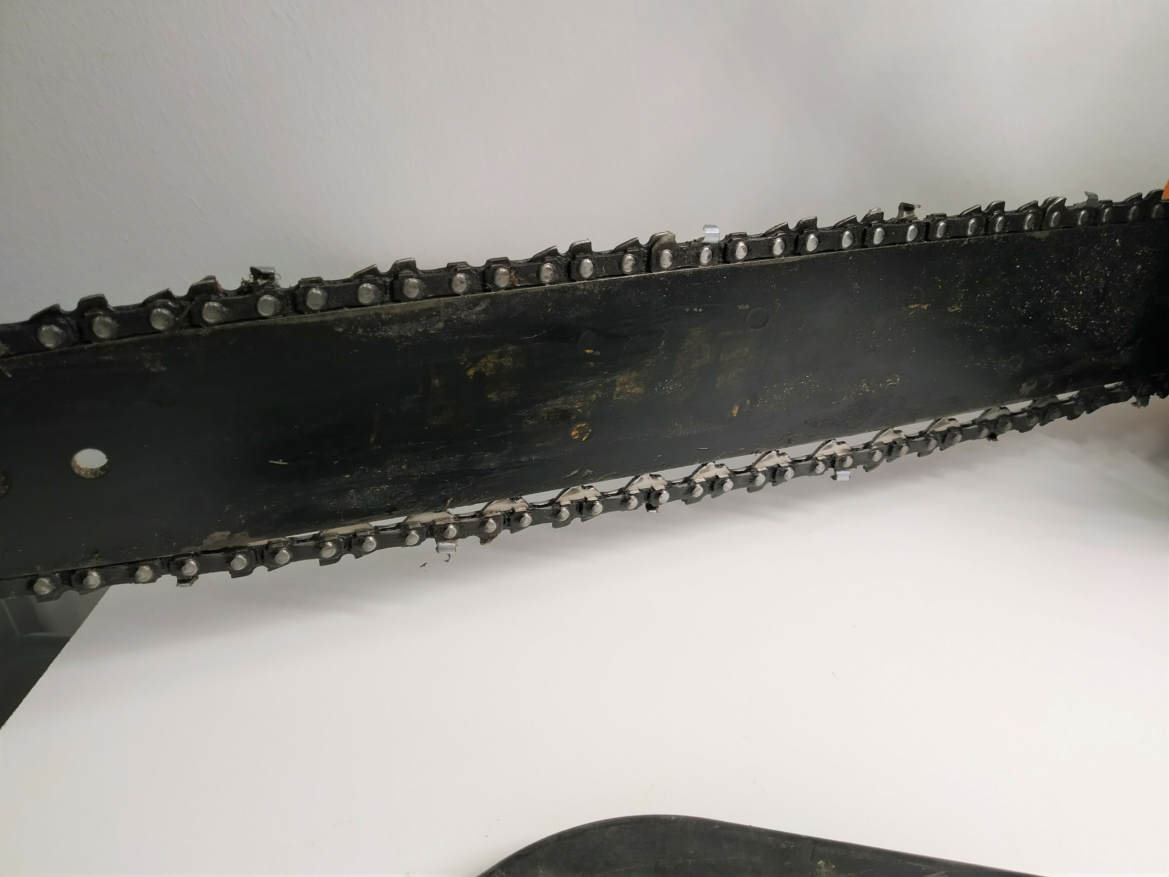 pila-husqvarna-se-561-82-marka-husqvarna