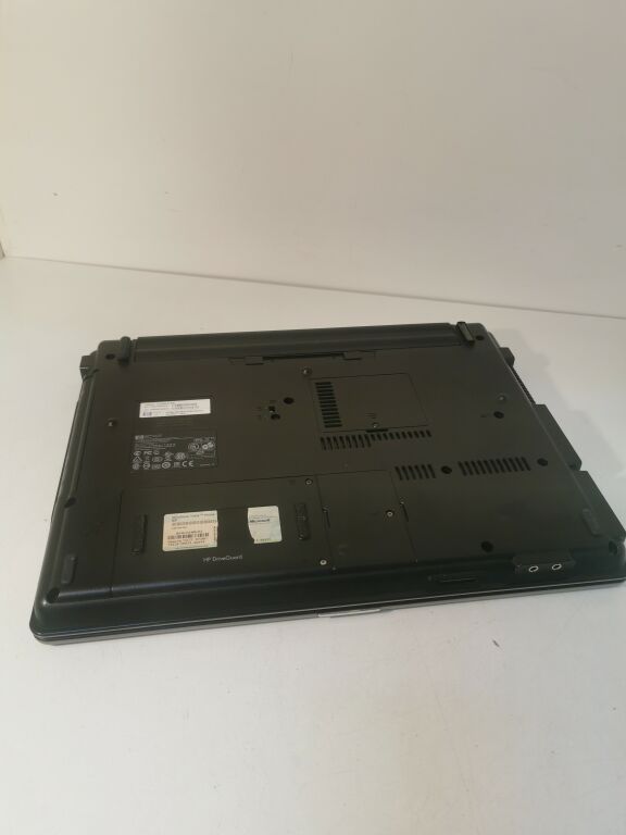 LAPTOP HP 6720S DZIAŁA TYLKO NA ŁADOWARCE