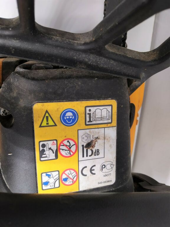 PIŁA HUSQVARNA SE-561 82