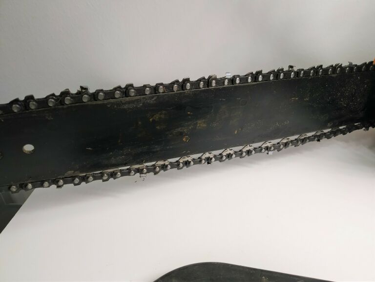 pila-husqvarna-se-561-82-marka-husqvarna