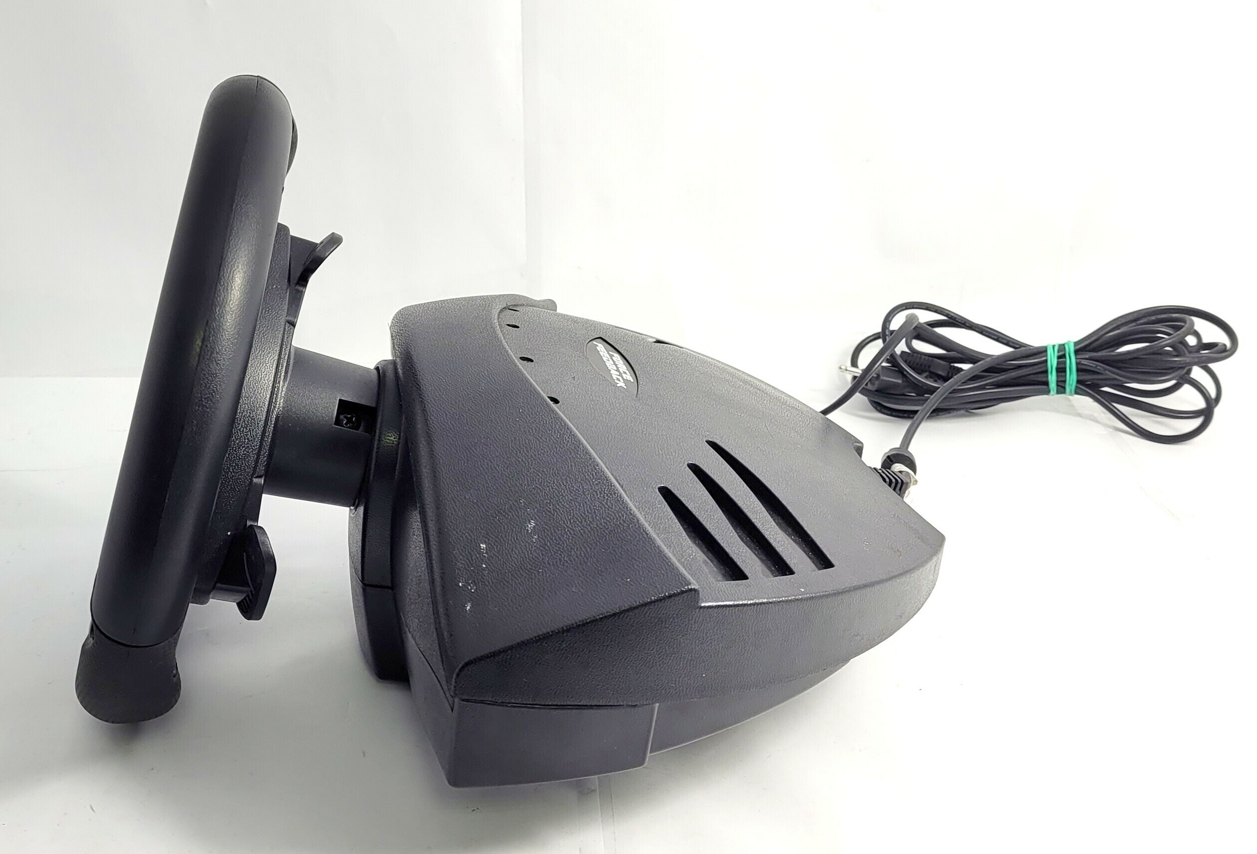 kierownica-thrustmaster-t100-force-feedback-model-t100