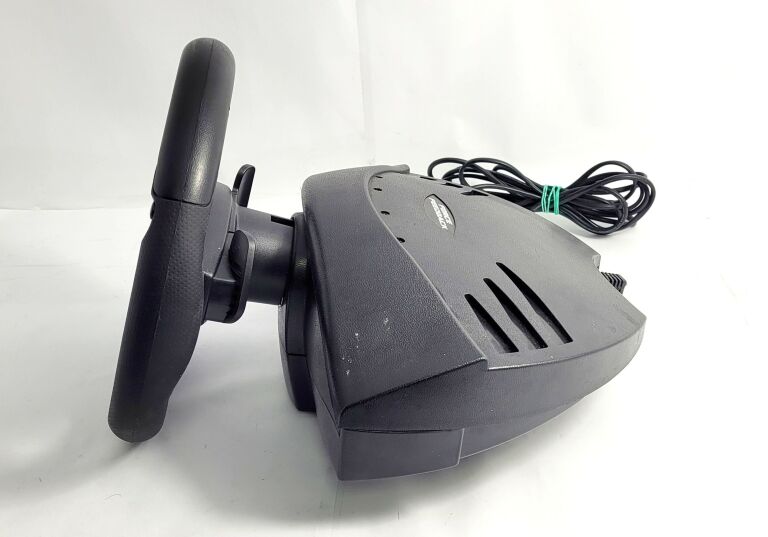 kierownica-thrustmaster-t100-force-feedback-stan-uzywany