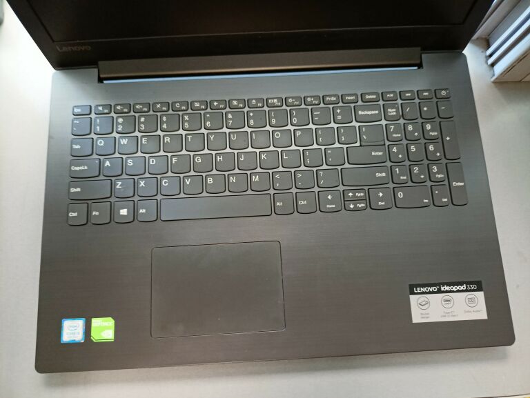 LENOVO IDEAPAD 330-15IKB 8GB RAM 256GB SSD WIN10