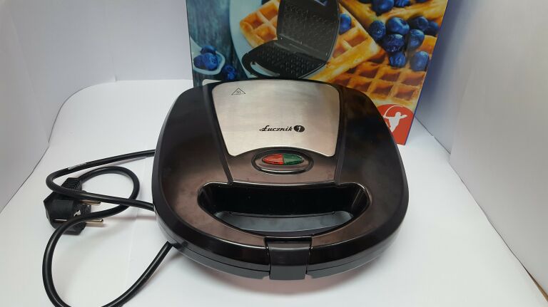 GOFROWNICA ŁUCZNIK SW-8801 1000W