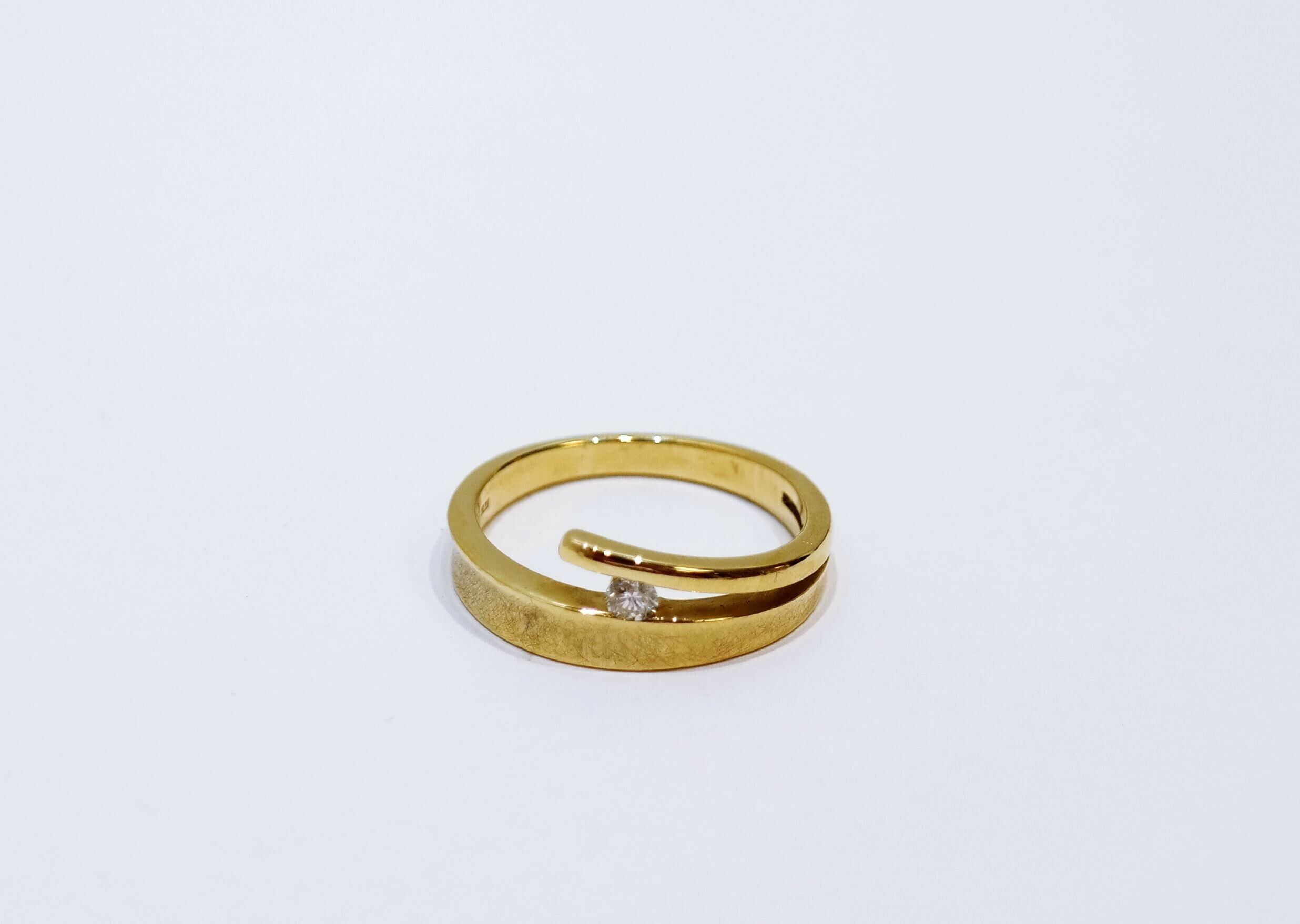 zloty-pierscionek-z-brylantem-r17-pr-750-01ct-marka-inna-marka