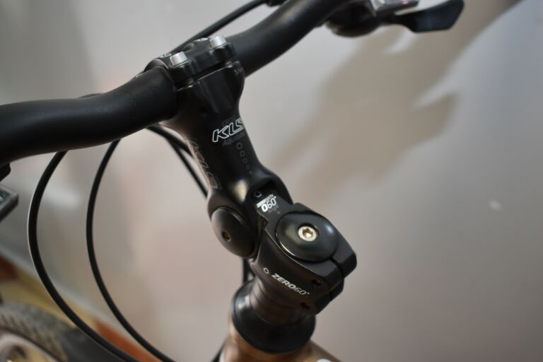 ROWER KELLYS CLIFF 90 RAMA 21 ; K.28"