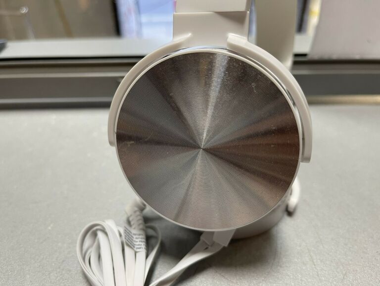 sluchawki-pepco-biale-kolor-dominujacy-bialy