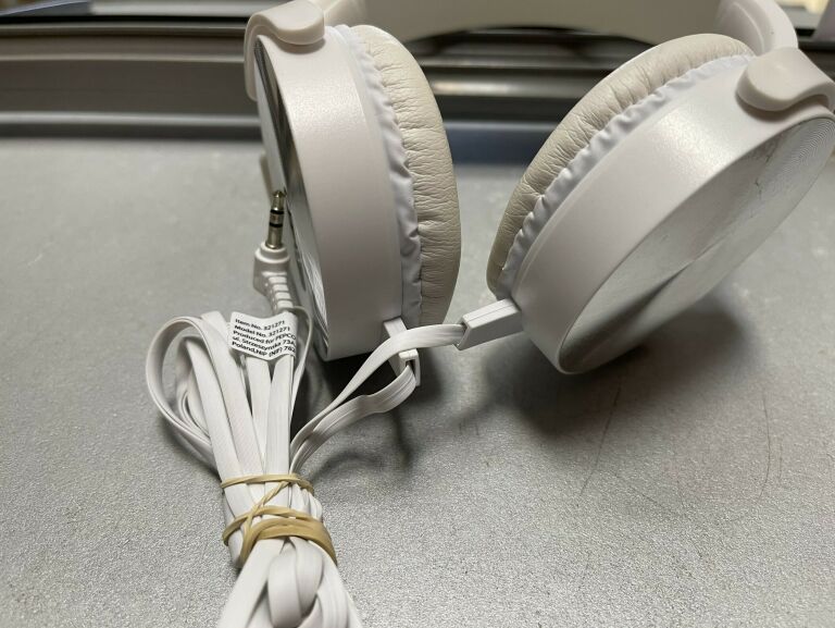 sluchawki-pepco-biale-model-pepco