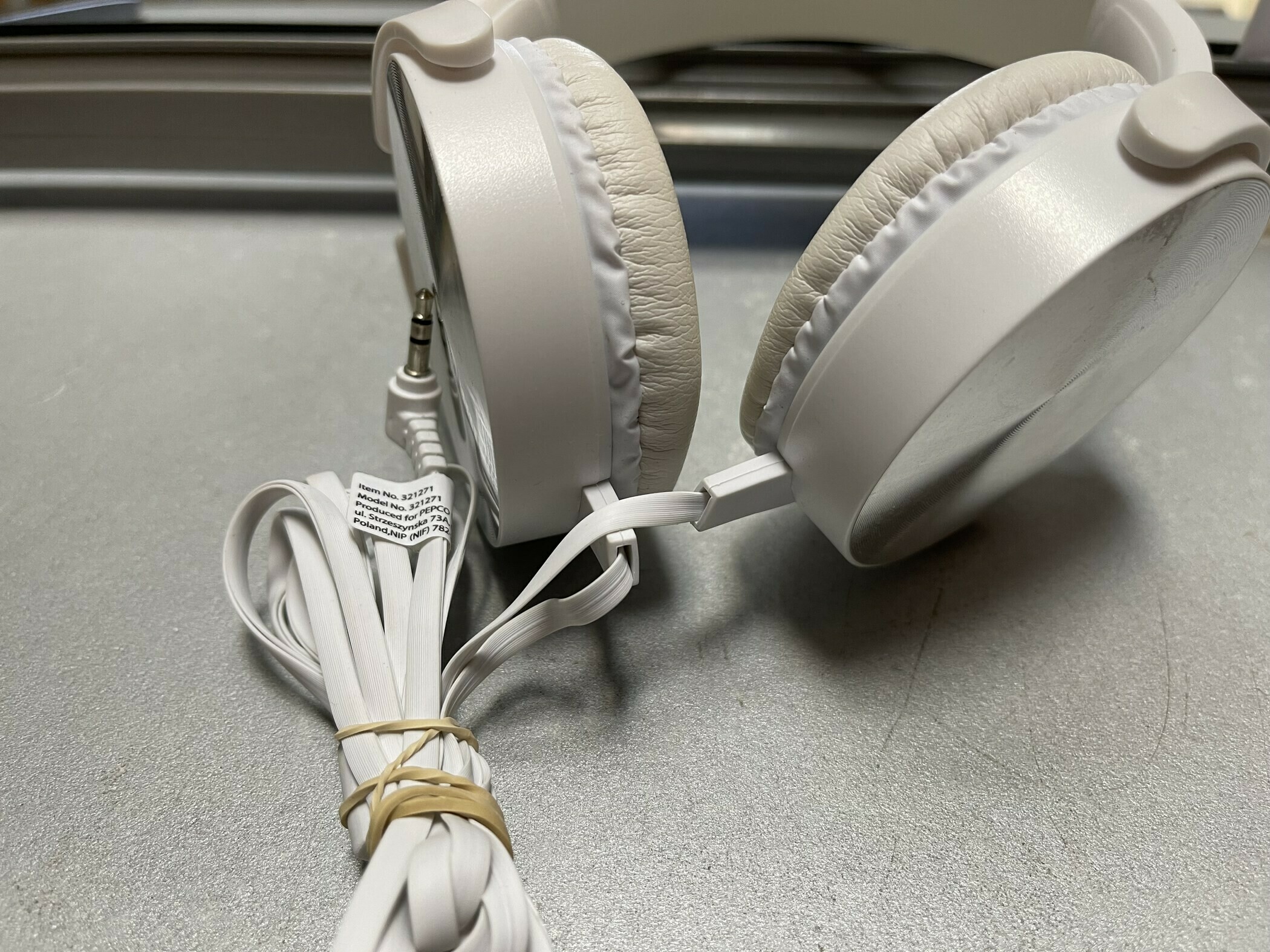 sluchawki-pepco-biale-model-pepco