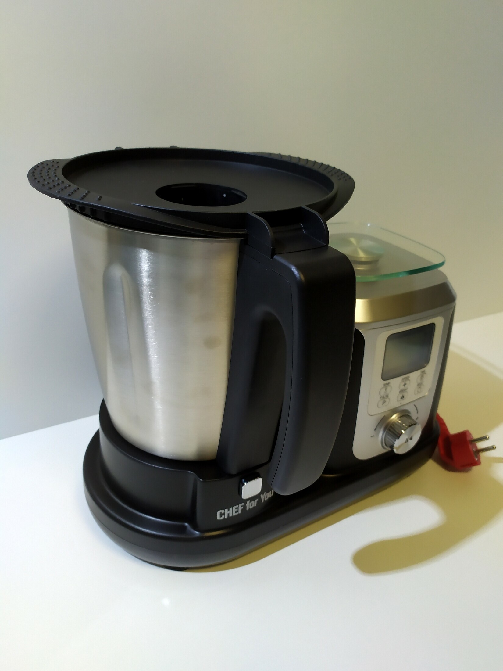 wielofunkcyjny-robot-kuchenny-chef-for-you-model-chef-for-you