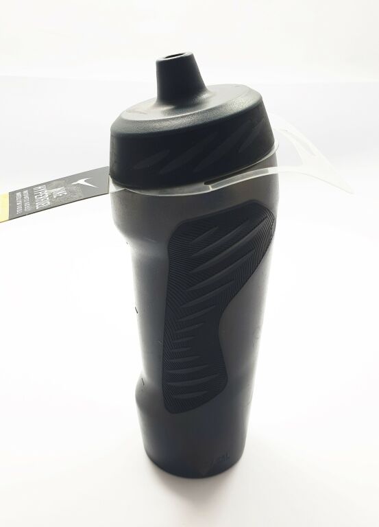 bidon-nike-hyperfuel-05l-czarny-stan-uzywany