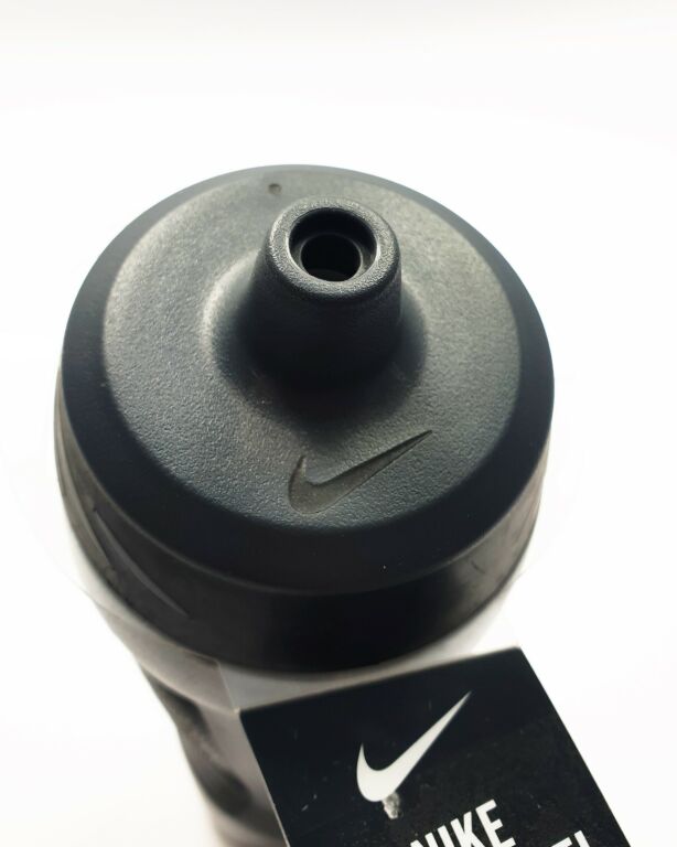 bidon-nike-hyperfuel-05l-czarny-marka-nike