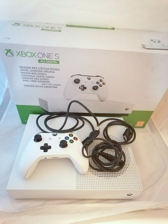 KONSOLA XBOX ONE S POLECAM!