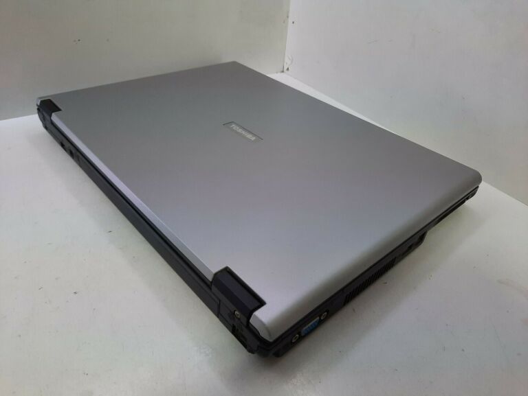 LAPTOP TOSHIBA SATELLITE L30