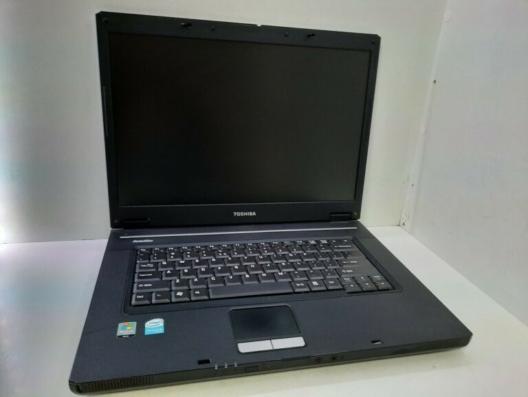 LAPTOP TOSHIBA SATELLITE L30