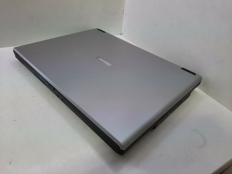 LAPTOP TOSHIBA SATELLITE L30