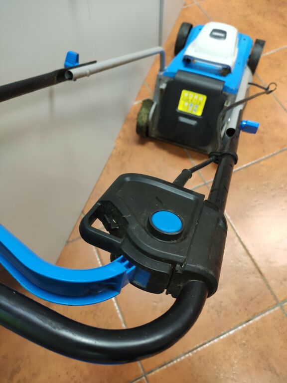 HANDY YK1233 KOSIARKA ELEKTRYCZNA 1200W KOMPLET
