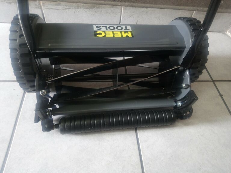 KOSIARKA RĘCZNA 35 CM MEEC TOOLS