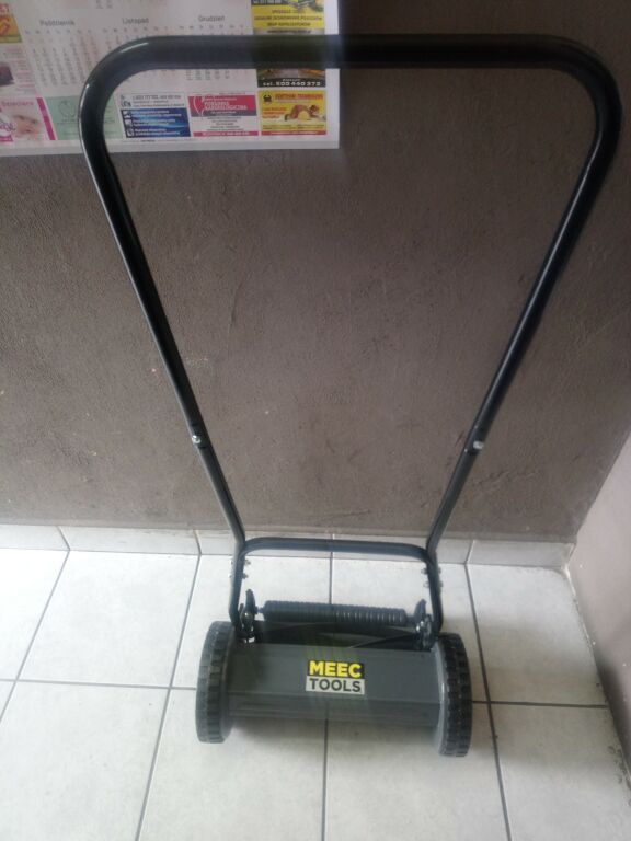 KOSIARKA RĘCZNA 35 CM MEEC TOOLS