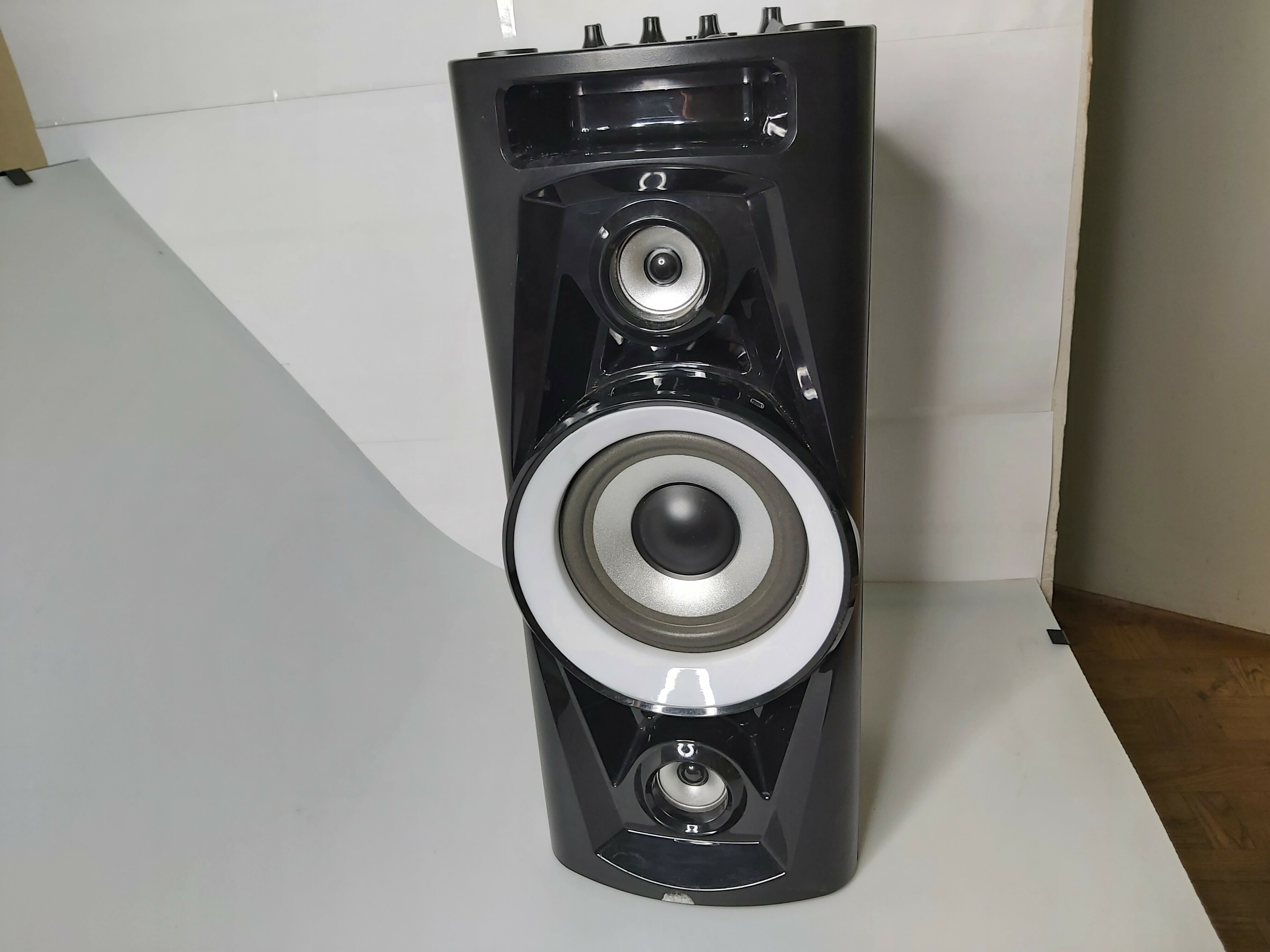 glosnik-bluetooth-auna-10031878-usb-aux-marka-auna