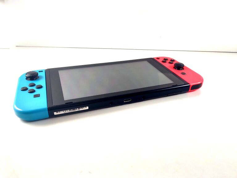 konsola-nintendo-switch-komplet-stan-uzywany